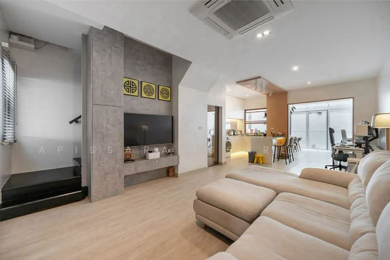 Landmark Ekamai-Ramindra, Bangkok, Sukhonthasawat Road, Lat Phrao, Bangkok, 3 Bedrooms, 184 sqm, Townhouse For Rent, by Apissara Issareeya, 500444331 - DDproperty.com