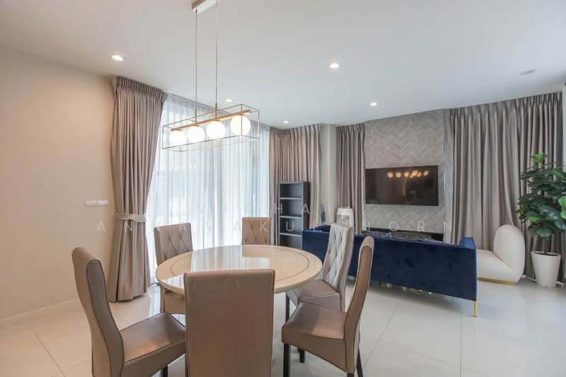 Baan Klang Muang Classe Ekkamai-Ramintra, Bangkok, Sukhonthasawat Road, Lat Phrao, Bangkok, 4 Bedrooms, 241 sqm, Single Detached House For Rent, by Vichai Annavakulthorn, 500444338 - DDproperty.com