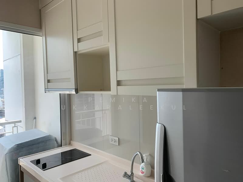 Ivy Sathorn 10, Bangkok, 88 Soi Sathorn 12, Sathorn Road, Silom, Bang Rak, Bangkok, 1 Bedroom, 33 sqm, Condo For Sale, by Pemika Aukkaraleekul, 500444364 - DDproperty.com