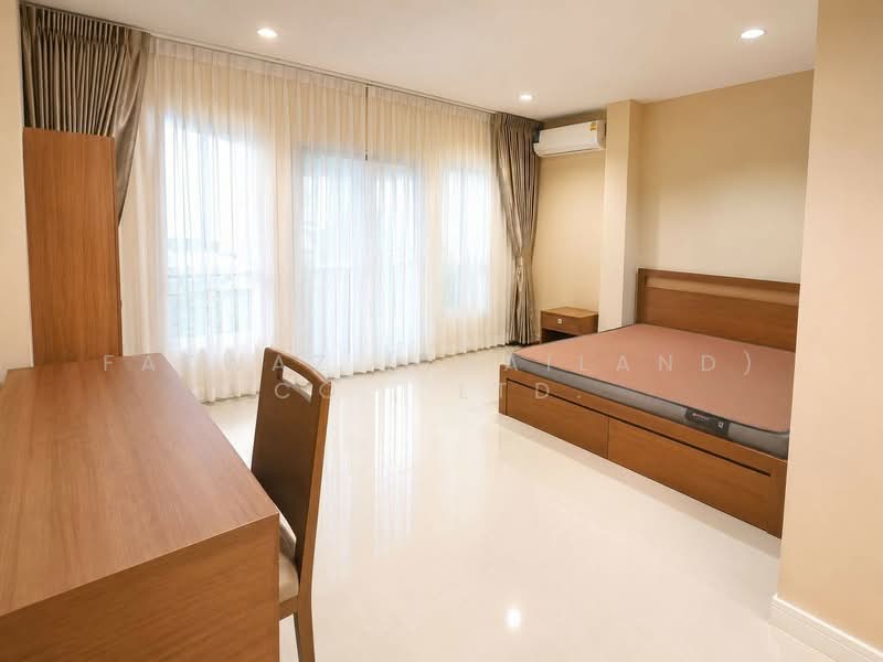 Baan Klang Muang The Royal Monaco Srinakarin-Pattanakarn : บ้านกลางเมือง เดอะรอยัล โมนาโค ศรีนครินทร์-พัฒนาการ, กรุงเทพ, ถนนพระราม 9 ซอย 43, สวนหลวง, กรุงเทพ, 170 ตร.ม., ทาวน์เฮ้าส์ ขาย, โดย Fazwaz (Thailand) Co., Ltd., 500444380 - DDproperty.com