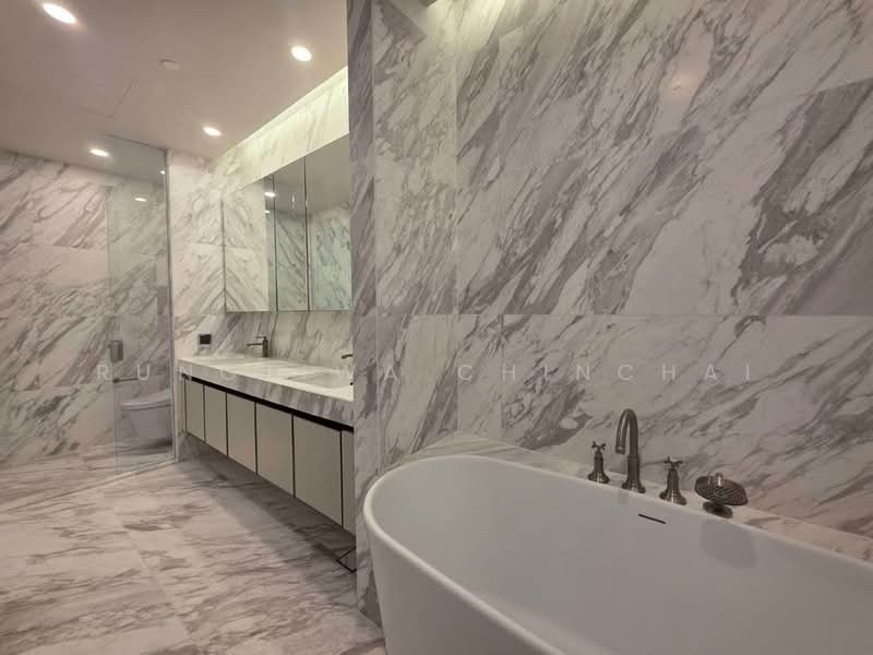 The Residences 38, Bangkok, Soi Sukhumvit 38, Phra Kanong, Khlong Toei, Bangkok, 3 Bedrooms, 182 sqm, Condo For Rent, by Rungtiwa Chinchai, 500444440 - DDproperty.com