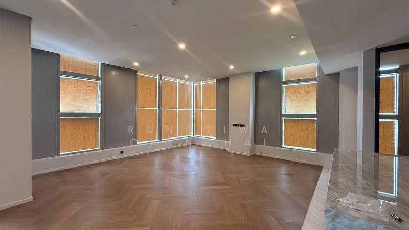 The Residences 38, Bangkok, Soi Sukhumvit 38, Phra Kanong, Khlong Toei, Bangkok, 3 Bedrooms, 182 sqm, Condo For Rent, by Rungtiwa Chinchai, 500444440 - DDproperty.com