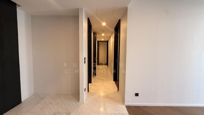 The Residences 38, Bangkok, Soi Sukhumvit 38, Phra Kanong, Khlong Toei, Bangkok, 3 Bedrooms, 182 sqm, Condo For Rent, by Rungtiwa Chinchai, 500444440 - DDproperty.com