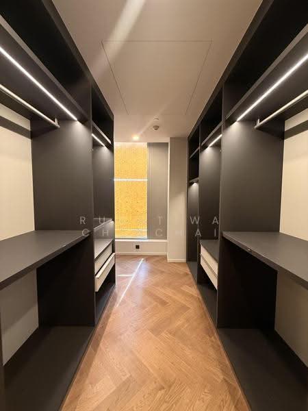 The Residences 38, Bangkok, Soi Sukhumvit 38, Phra Kanong, Khlong Toei, Bangkok, 3 Bedrooms, 182 sqm, Condo For Rent, by Rungtiwa Chinchai, 500444440 - DDproperty.com
