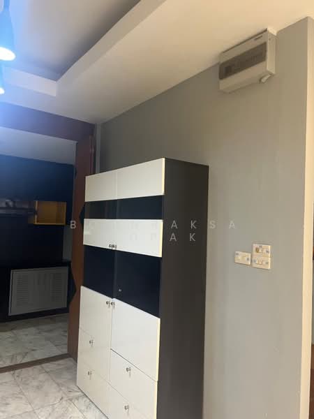 3-BR Townhouse, Bangkok, Din Daeng, Bangkok, 3 Bedrooms, 150 sqm, Townhouse For Rent, by Boonraksa Sopak, 500444483 - DDproperty.com