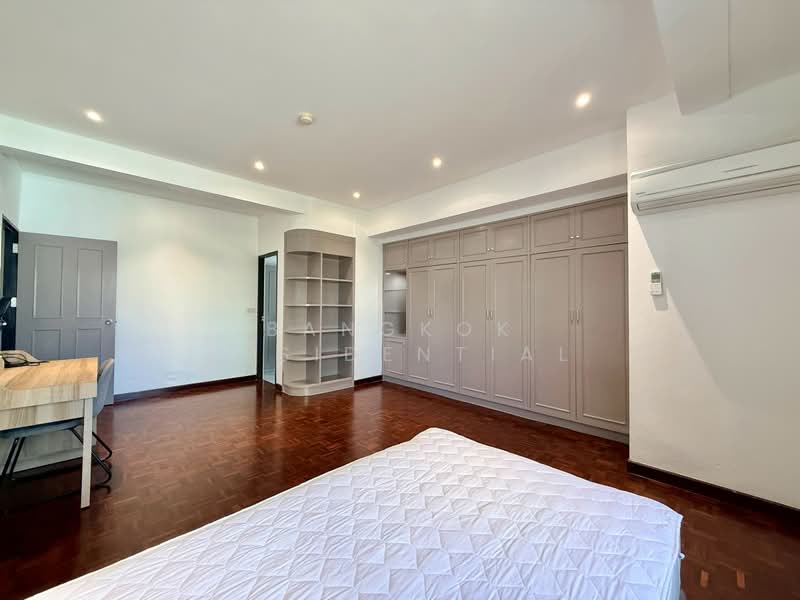 Prompong Mansion, Bangkok, 36 Soi Sukhumvit 39, Khlongtoei Nua, Watthana, Bangkok, 3 Bedrooms, 250 sqm, Apartment For Rent, by Bangkok Residential, 500444486 - DDproperty.com