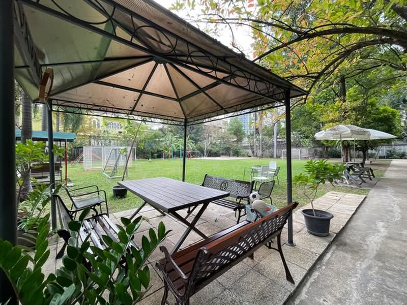 Prompong Mansion, Bangkok, 36 Soi Sukhumvit 39, Khlongtoei Nua, Watthana, Bangkok, 3 Bedrooms, 250 sqm, Apartment For Rent, by Bangkok Residential, 500444486 - DDproperty.com
