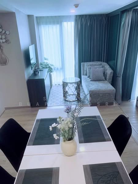 Lloyd Soonvijai-Thonglor, Bangkok, Soi Phetchaburi 47, Phetchaburi Road, Bang Kapi, Huai Khwang, Bangkok, 2 Bedrooms, 62 sqm, Condo For Rent, by Sompob Buaparungsri, 500444500 - DDproperty.com