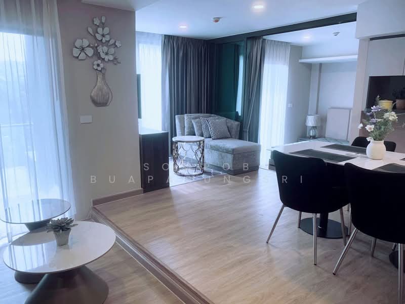 Lloyd Soonvijai-Thonglor, Bangkok, Soi Phetchaburi 47, Phetchaburi Road, Bang Kapi, Huai Khwang, Bangkok, 2 Bedrooms, 62 sqm, Condo For Rent, by Sompob Buaparungsri, 500444500 - DDproperty.com