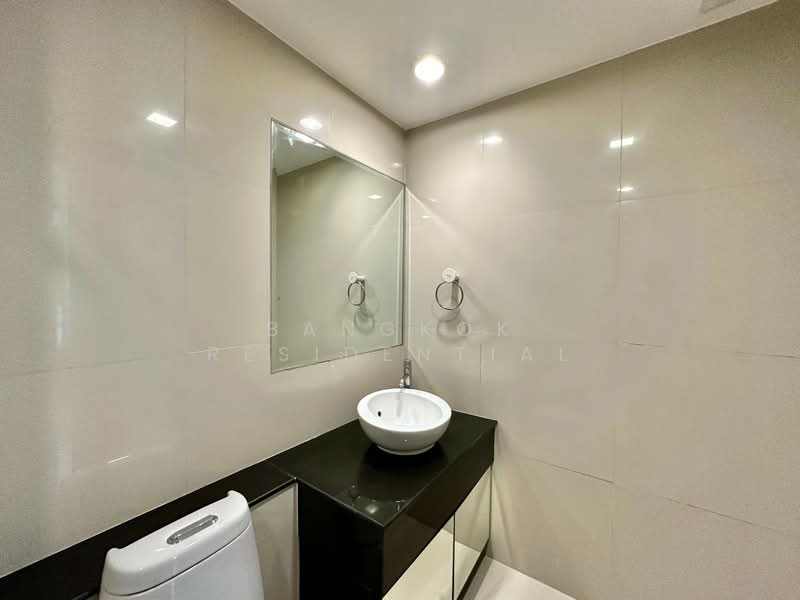 Nusasiri Grand, Bangkok, Soi Sukhumvit 42, Phra Kanong, Khlong Toei, Bangkok, 3 Bedrooms, 177 sqm, Condo For Rent, by Bangkok Residential, 500444546 - DDproperty.com