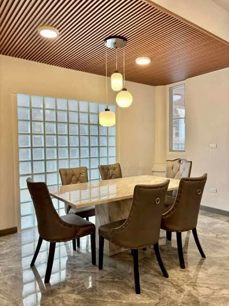 4-BR House, Bangkok, Khlong Tan Nua, Watthana, Bangkok, 4 Bedrooms, 600 sqm, Single Detached House For Rent, by Boonraksa Sopak, 500444573 - DDproperty.com