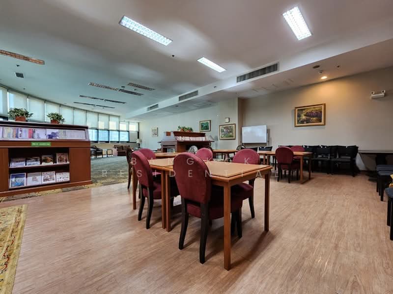 President Place, Bangkok, 975 Phloen Chit Rd, Lumphini, Pathum Wan, Bangkok, 2 Bedrooms, 135 sqm, Condo For Rent, by Bangkok Residential, 500444614 - DDproperty.com