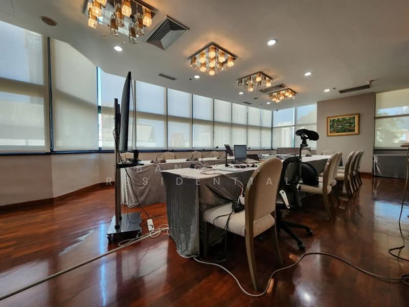 President Place, Bangkok, 975 Phloen Chit Rd, Lumphini, Pathum Wan, Bangkok, 2 Bedrooms, 135 sqm, Condo For Rent, by Bangkok Residential, 500444614 - DDproperty.com