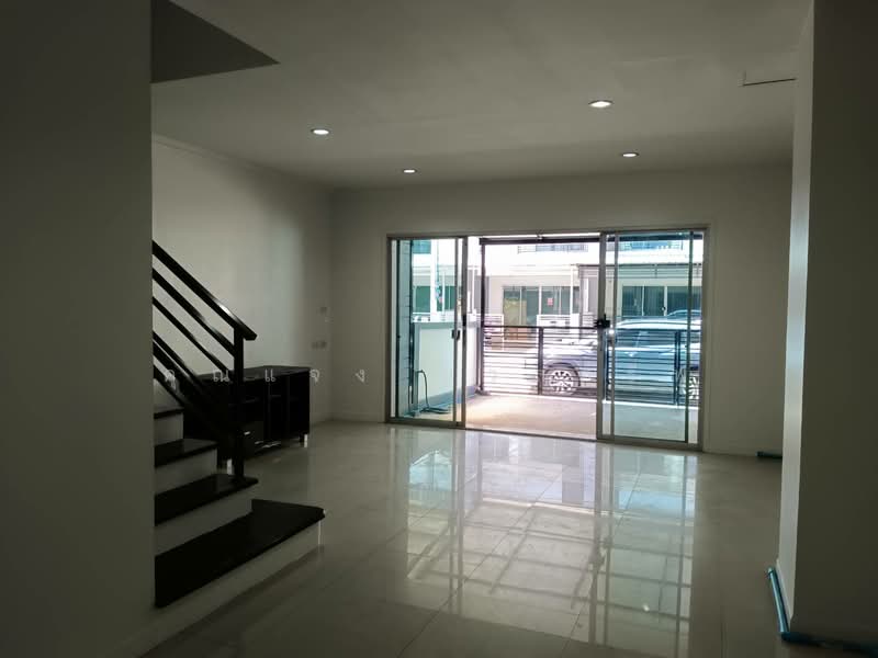 Autumn Residence Phetkasem 114 : Autumn Residence เพชรเกษม 114, กรุงเทพ, หนองค้างพลู, หนองแขม, กรุงเทพ, 250 ตร.ม., ทาวน์เฮ้าส์ ให้เช่า, โดย คุณแจง นวลศรีฟู, 500444630 - DDproperty.com