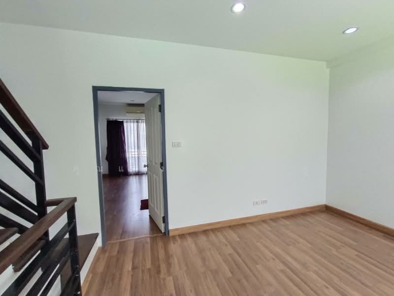 Autumn Residence Phetkasem 114 : Autumn Residence เพชรเกษม 114, กรุงเทพ, หนองค้างพลู, หนองแขม, กรุงเทพ, 250 ตร.ม., ทาวน์เฮ้าส์ ให้เช่า, โดย คุณแจง นวลศรีฟู, 500444630 - DDproperty.com