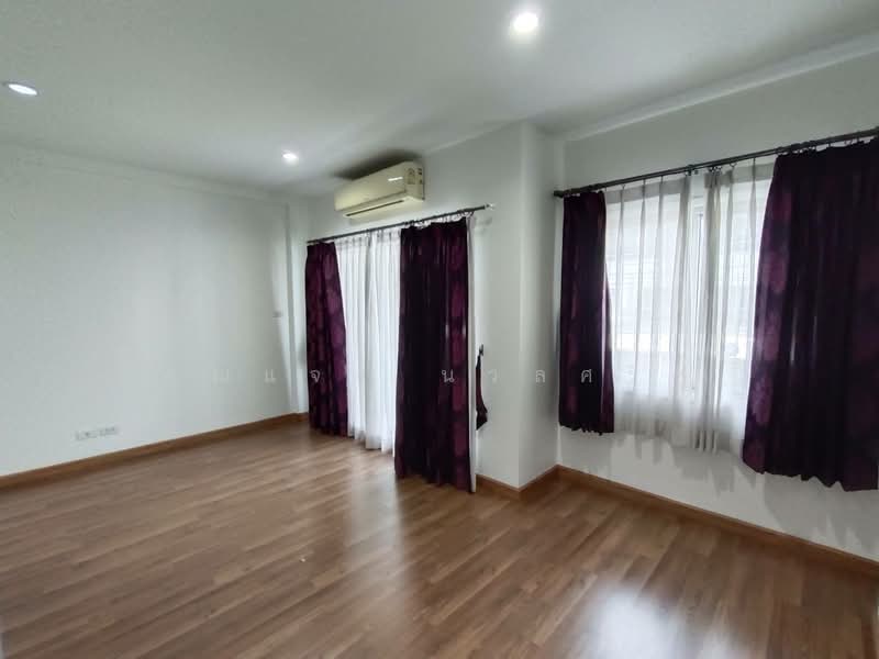 Autumn Residence Phetkasem 114 : Autumn Residence เพชรเกษม 114, กรุงเทพ, หนองค้างพลู, หนองแขม, กรุงเทพ, 250 ตร.ม., ทาวน์เฮ้าส์ ให้เช่า, โดย คุณแจง นวลศรีฟู, 500444630 - DDproperty.com