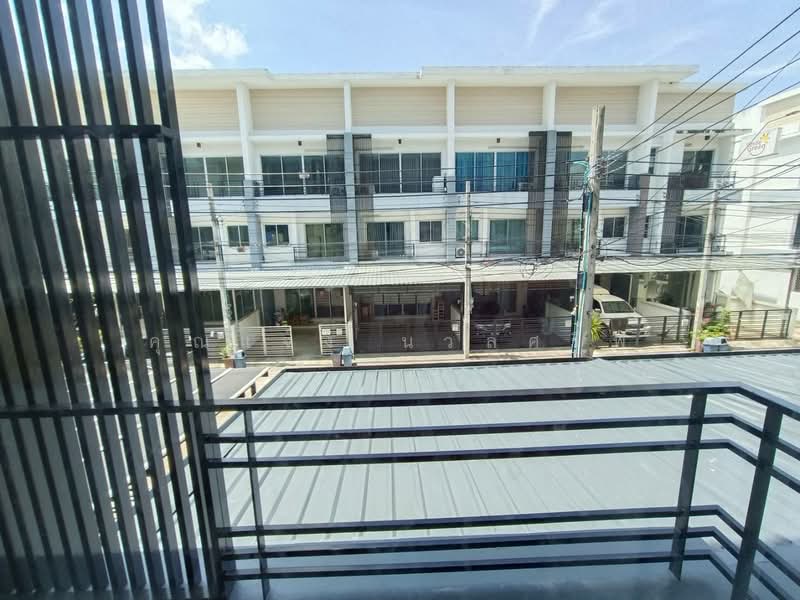 Autumn Residence Phetkasem 114, Bangkok, Nong Kang Plu, Nong Khaem, Bangkok, 3 Bedrooms, 250 sqm, Townhouse For Rent, by คุณแจง นวลศรีฟู, 500444630 - DDproperty.com
