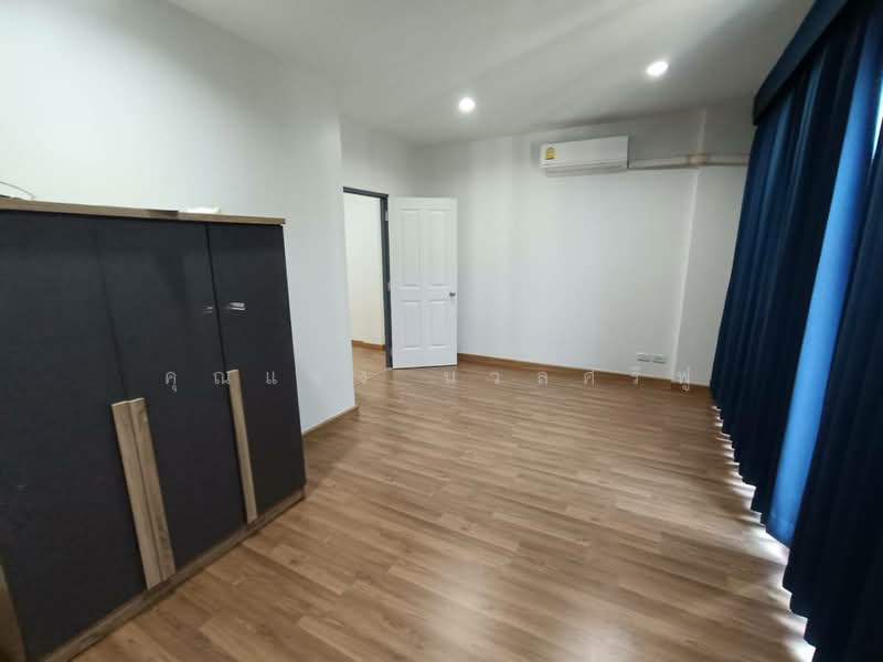 Autumn Residence Phetkasem 114, Bangkok, Nong Kang Plu, Nong Khaem, Bangkok, 3 Bedrooms, 250 sqm, Townhouse For Rent, by คุณแจง นวลศรีฟู, 500444630 - DDproperty.com