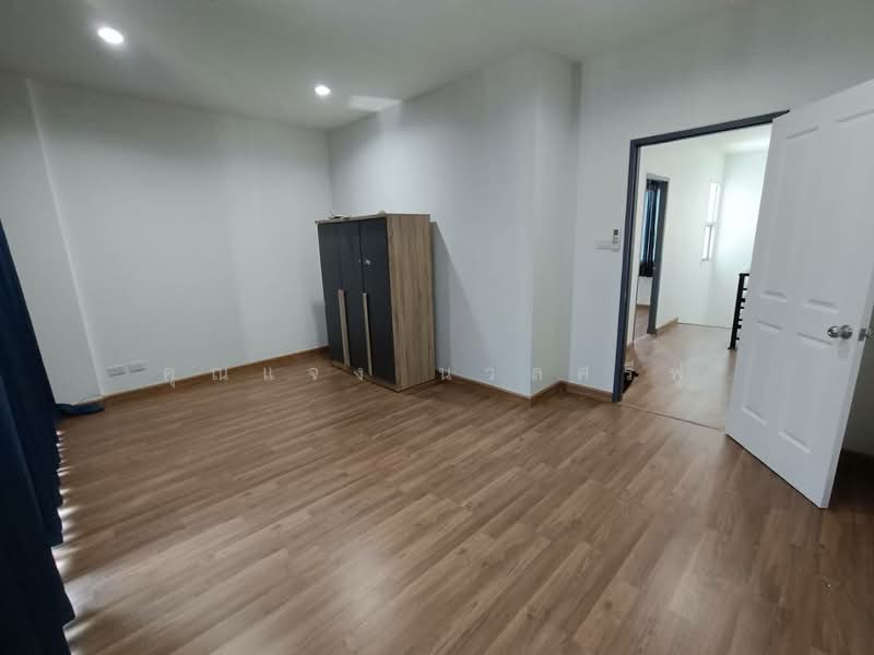 Autumn Residence Phetkasem 114, Bangkok, Nong Kang Plu, Nong Khaem, Bangkok, 3 Bedrooms, 250 sqm, Townhouse For Rent, by คุณแจง นวลศรีฟู, 500444630 - DDproperty.com