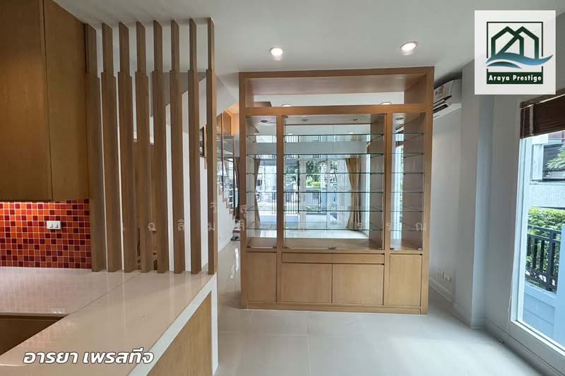 Baan Klang Muang Urbanion Rama 9-Ladprao : บ้านกลางเมือง เออร์บาเนี่ยน พระราม 9-ลาดพร้าว, กรุงเทพ, ซอยลาดพร้าว 84 ถนนลาดพร้าว, วังทองหลาง, กรุงเทพ, 112 ตร.ม., ทาวน์เฮ้าส์ ให้เช่า, โดย วิสุทธินี เฉลิมสินสุวรรณ, 500444638 - DDproperty.com