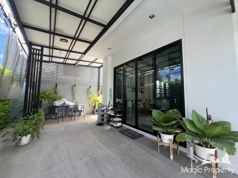 4 Bedroom Single House in Soi Sukhumvit 65, Soi Chaiyaphruk For Sale, Bangkok, สุขุมวิท 65, Phra Kanong Nua, Watthana, Bangkok, 4 Bedrooms, 400 sqm, Single Detached House For Sale, by Magic Property, 500444652 - DDproperty.com