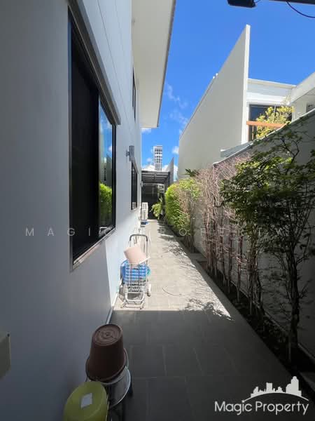 4 Bedroom Single House in Soi Sukhumvit 65, Soi Chaiyaphruk For Sale, Bangkok, สุขุมวิท 65, Phra Kanong Nua, Watthana, Bangkok, 4 Bedrooms, 400 sqm, Single Detached House For Sale, by Magic Property, 500444652 - DDproperty.com