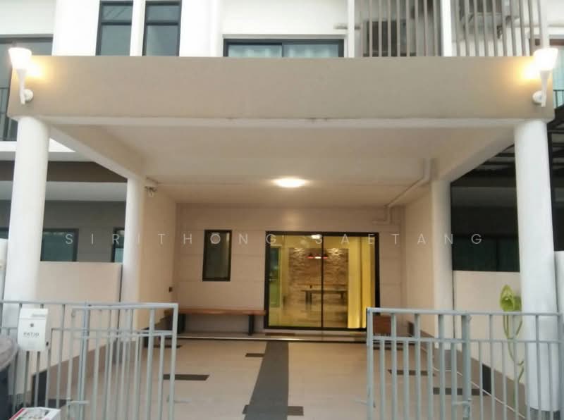 Patio Srinakarin-Rama 9, Bangkok, Krungthep Kreetha Road, Hua Mak, Bang Kapi, Bangkok, 3 Bedrooms, 190 sqm, Townhouse For Sale, by Sirithong Saetang, 500444661 - DDproperty.com