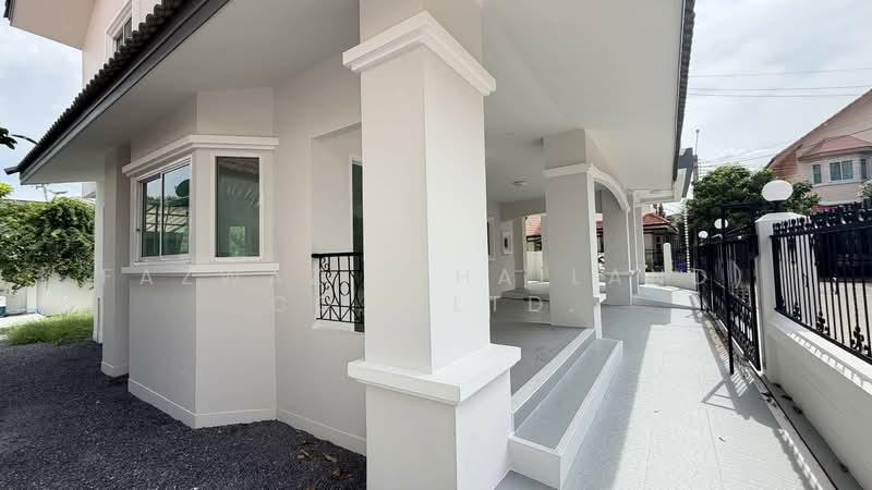 ขายบ้านใหญ่ 5 ห้องนอน สายไหม 320 ตร.ม. เหมาะครอบครัวหลายรุ่น, กรุงเทพ, สายไหม, กรุงเทพ, 320 ตร.ม., บ้านเดี่ยว ขาย, โดย Fazwaz (Thailand) Co., Ltd., 500444737 - DDproperty.com