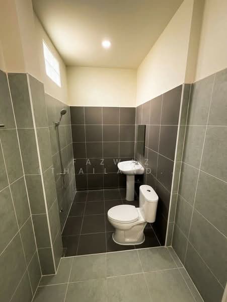 Rare 5BR Family House in Sai Mai with an Expansive 320 Sq.M. Layout, Bangkok, Sai Mai, Bangkok, 5 Bedrooms, 320 sqm, Single Detached House For Sale, by Fazwaz (Thailand) Co., Ltd., 500444737 - DDproperty.com
