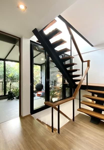 3-BR Townhouse, Bangkok, Khlong Tan Nua, Watthana, Bangkok, 3 Bedrooms, 215 sqm, Townhouse For Sale, by Pemika Aukkaraleekul, 500444745 - DDproperty.com