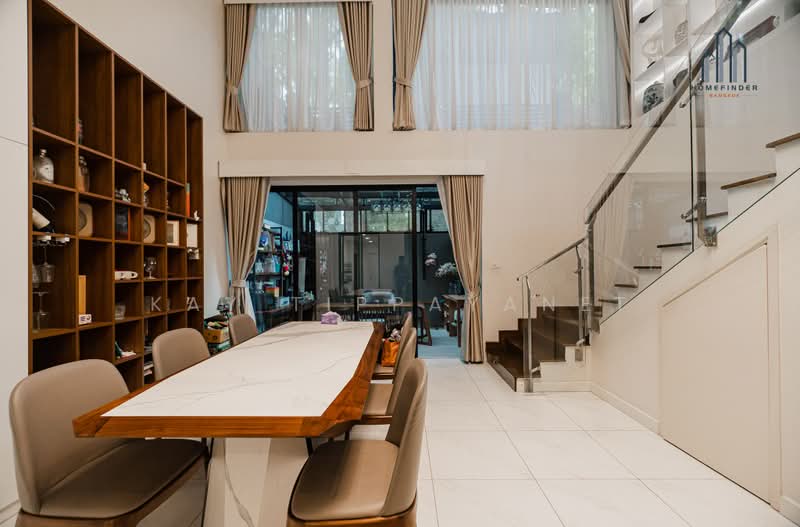 The Park Lane Sukhumvit 105-Lasalle 24, Bangkok, Sukhumvit 107 Lasalle Road, Bang Na, Bang Na, Bangkok, 4 Bedrooms, 350 sqm, Townhouse For Sale, by Kay Tippayanet, 500444750 - DDproperty.com