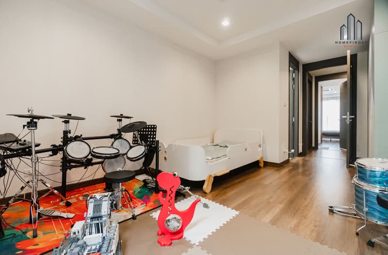 The Park Lane Sukhumvit 105-Lasalle 24, Bangkok, Sukhumvit 107 Lasalle Road, Bang Na, Bang Na, Bangkok, 4 Bedrooms, 350 sqm, Townhouse For Sale, by Kay Tippayanet, 500444750 - DDproperty.com