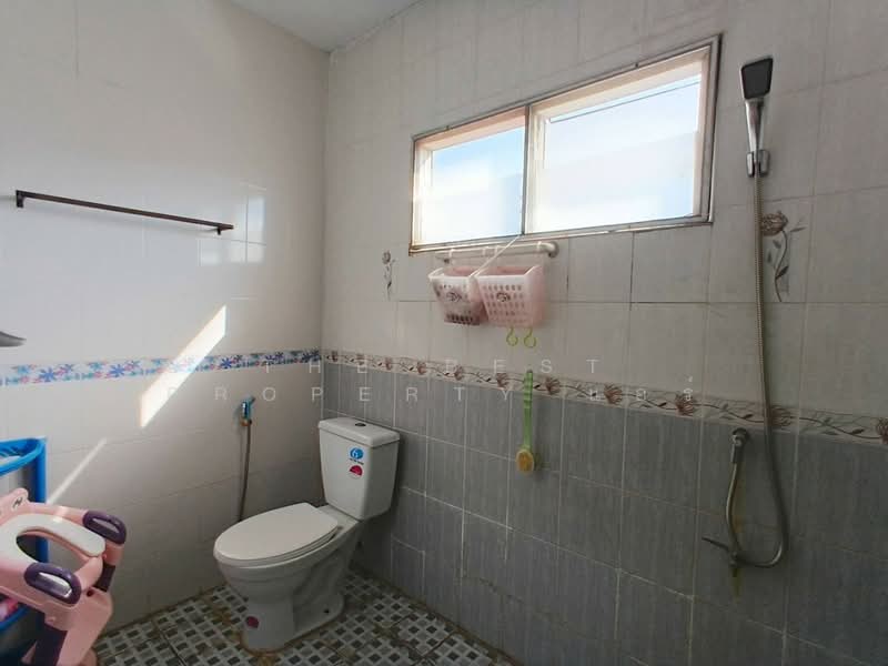 ประภัสสร เนเชอรัลปาร์ค ชลบุรี, Chon Buri (Pattaya), Bueng, Si Racha, Chon Buri (Pattaya), 3 Bedrooms, 133 sqm, Townhouse For Sale, by The Best Property แอร์, 500444761 - DDproperty.com
