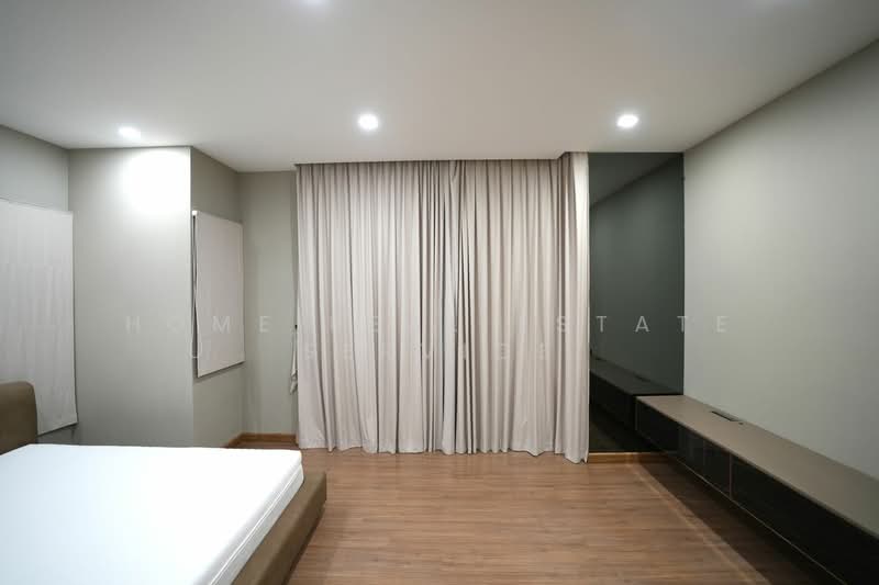 Patio Pattanakarn 38, Bangkok, Soi Phatthanakan 38 Phatthanakan Road, Suan Luang, Bangkok, 3 Bedrooms, 226 sqm, Townhouse For Sale, by HOME Real Estate Service, 500444789 - DDproperty.com