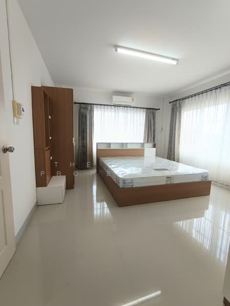 อาคารพาณิชย์ธาตุเชิงชุม สกลนคร, Sakon Nakhon, That Choeng Shum, Muang Sakon Nakhon, Sakon Nakhon, , 355 sqm, Shophouse For Sale, by The Best Property ทราย, 500444799 - DDproperty.com