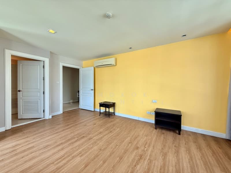 Rom Sai Residence, Bangkok, Sukhumvit Soi 55/25, Khlong Tan Nua, Watthana, Bangkok, 3 Bedrooms, 240 sqm, Apartment For Rent, by Bangkok Residential, 500444802 - DDproperty.com