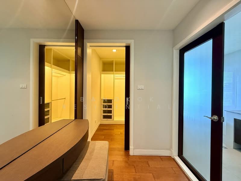 Rom Sai Residence : อาคารร่มไทร, กรุงเทพ, สุขุมวิท ซอย 55/25, คลองตันเหนือ, วัฒนา, กรุงเทพ, 240 ตร.ม., อพาร์ทเมนท์ ให้เช่า, โดย Bangkok Residential, 500444802 - DDproperty.com