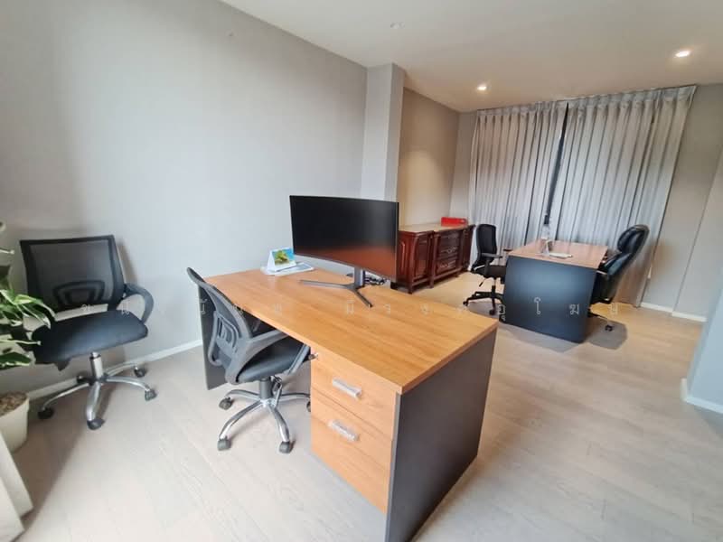 Detached House 4 Bedrooms Government Complex Chaengwattana, Bangkok, แจ้งวัฒนะ, Thung Song Hong, Lak Si, Bangkok, 4 Bedrooms, 460 sqm, Single Detached House For Rent, by Chanitnun Mewongukote, 500444817 - DDproperty.com