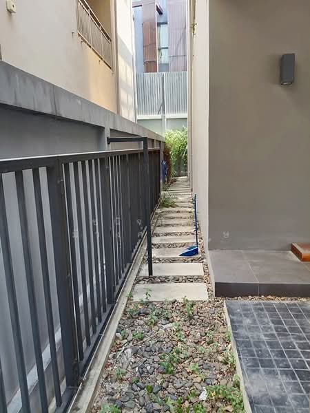 Detached House 4 Bedrooms Government Complex Chaengwattana, Bangkok, แจ้งวัฒนะ, Thung Song Hong, Lak Si, Bangkok, 4 Bedrooms, 460 sqm, Single Detached House For Rent, by Chanitnun Mewongukote, 500444817 - DDproperty.com
