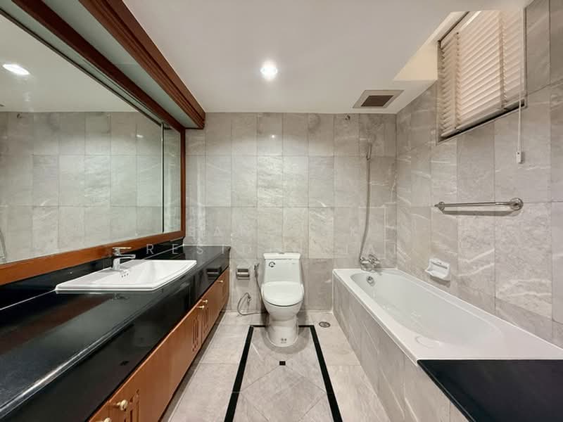 Ruamsuk Condominium, Bangkok, 12 Soi Athakravi, Khong Tan, Khlong Toei, Bangkok, 3 Bedrooms, 316 sqm, Condo For Rent, by Bangkok Residential, 500444828 - DDproperty.com