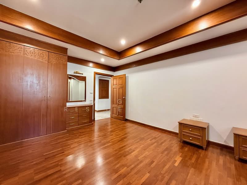 Ruamsuk Condominium : ร่วมสุข คอนโดมิเนียม, กรุงเทพ, 12 ซอยอรรถวี, คลองตัน, คลองเตย, กรุงเทพ, 316 ตร.ม., คอนโด ให้เช่า, โดย Bangkok Residential, 500444828 - DDproperty.com