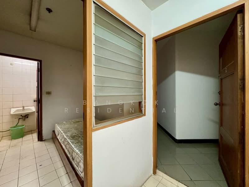 Ruamsuk Condominium, Bangkok, 12 Soi Athakravi, Khong Tan, Khlong Toei, Bangkok, 3 Bedrooms, 316 sqm, Condo For Rent, by Bangkok Residential, 500444828 - DDproperty.com