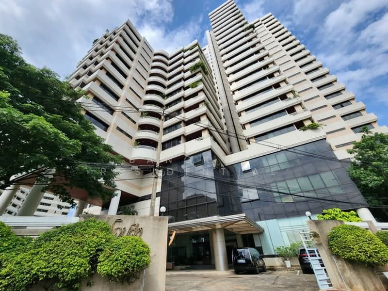 Ruamsuk Condominium, Bangkok, 12 Soi Athakravi, Khong Tan, Khlong Toei, Bangkok, 3 Bedrooms, 316 sqm, Condo For Rent, by Bangkok Residential, 500444828 - DDproperty.com