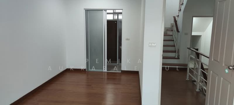 ทาวน์เฮ้าส์ 3-ห้องนอน, กรุงเทพ, ดาวคะนอง, ธนบุรี, กรุงเทพ, 80 ตร.ม., ทาวน์เฮ้าส์ ขาย, โดย Pemika Aukkaraleekul, 500444855 - DDproperty.com