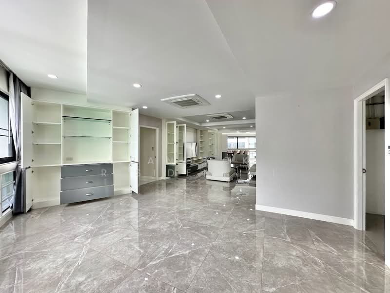 President Park Sukhumvit 24, Bangkok, 99 Sukhumvit 24 Alley, Khlongtoei Nua, Watthana, Bangkok, 3 Bedrooms, 260 sqm, Condo For Rent, by Bangkok Residential, 500444864 - DDproperty.com