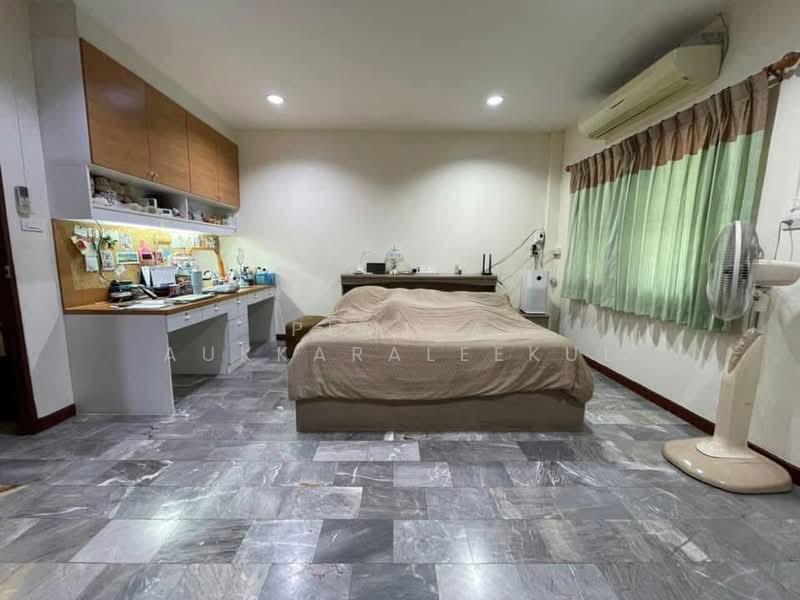 undefined, กรุงเทพ, บางโคล่, บางคอแหลม, กรุงเทพ, 100 ตร.ม., ทาวน์เฮ้าส์ ขาย, โดย Pemika Aukkaraleekul, 500444902 - DDproperty.com