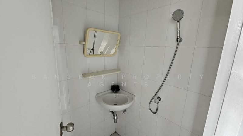 Baan Kwanta, Bangkok, 87 Sukhumvit Road, Khlong Tan Nua, Watthana, Bangkok, 2 Bedrooms, 150 sqm, Condo For Rent, by BANGKOK PROPERTY AGENTS, 500444971 - DDproperty.com