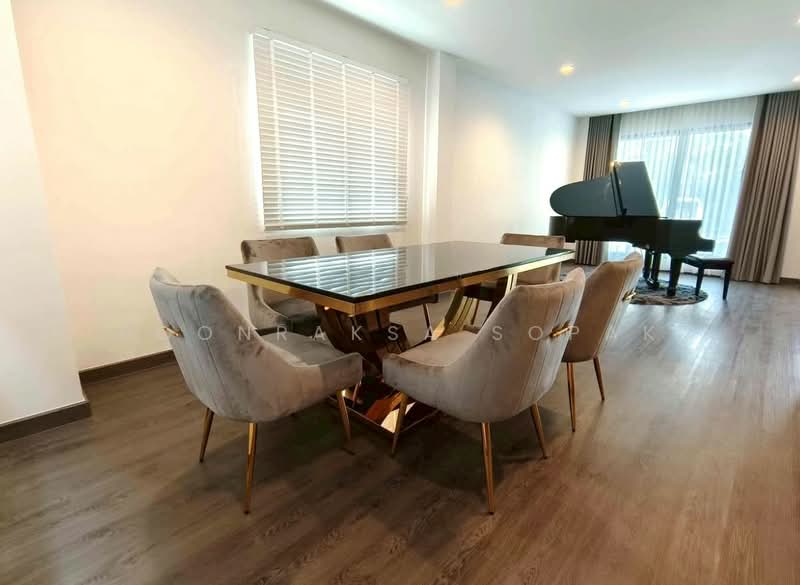 4-BR House, Bangkok, Phra Kanong Nua, Watthana, Bangkok, 4 Bedrooms, 368 sqm, Single Detached House For Rent, by Boonraksa Sopak, 500444972 - DDproperty.com