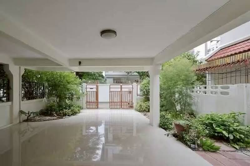 บ้าน 5-ห้องนอน, กรุงเทพ, คลองเตยเหนือ, วัฒนา, กรุงเทพ, 160 ตร.ม., บ้านเดี่ยว ให้เช่า, โดย Vichai Annavakulthorn, 500445005 - DDproperty.com