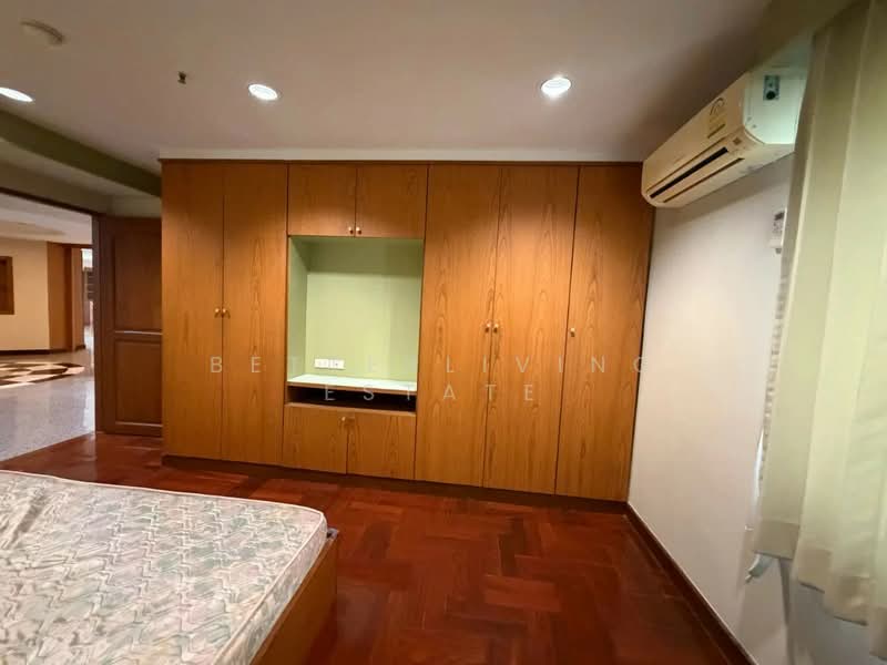Baan Suanpetch, Bangkok, 18 Soi Sukhumvit 39, Khlong Tan Nua, Watthana, Bangkok, 3 Bedrooms, 265 sqm, Condo For Rent, by BetterLiving Estate, 500445100 - DDproperty.com